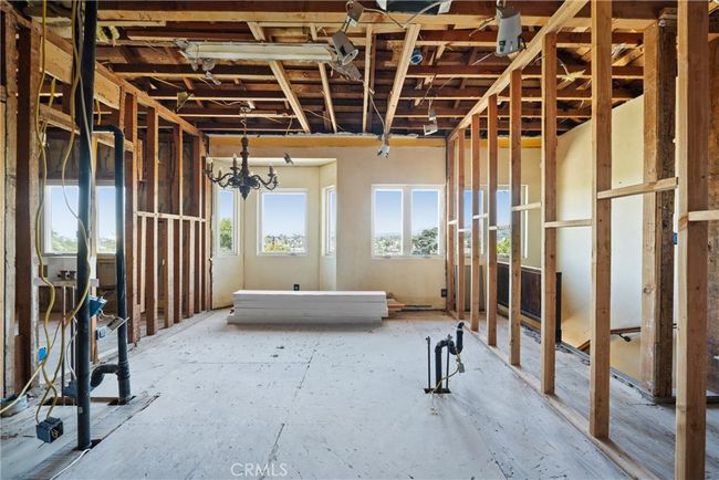 1409 Laveta Ter, Home with 4 bedrooms, 2 bathrooms and null parking in Los Angeles CA | Image 4