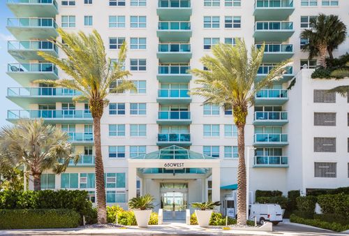 apt-2808-650 West Ave, Miami Beach, FL, 33139-6371 | Card Image