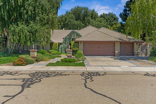 230 Laurelwood Ln, Ripon, CA, 95366-2926 | Card Image