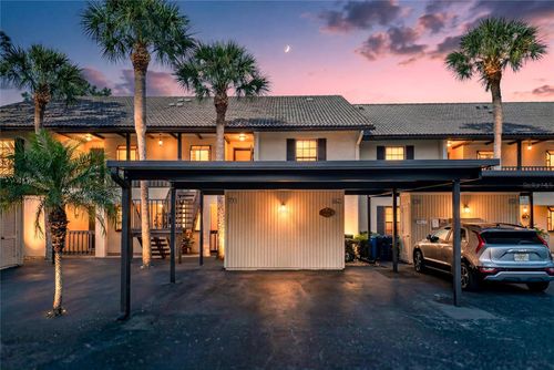 j-360 Three Lakes Ln, VENICE, FL, 34285-5749 | Card Image