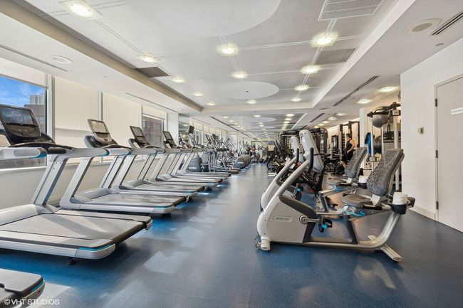 APT-5305 - 132 E Delaware Pl, Condo with 2 bedrooms, 2 bathrooms and 2 parking in Chicago IL | Image 19
