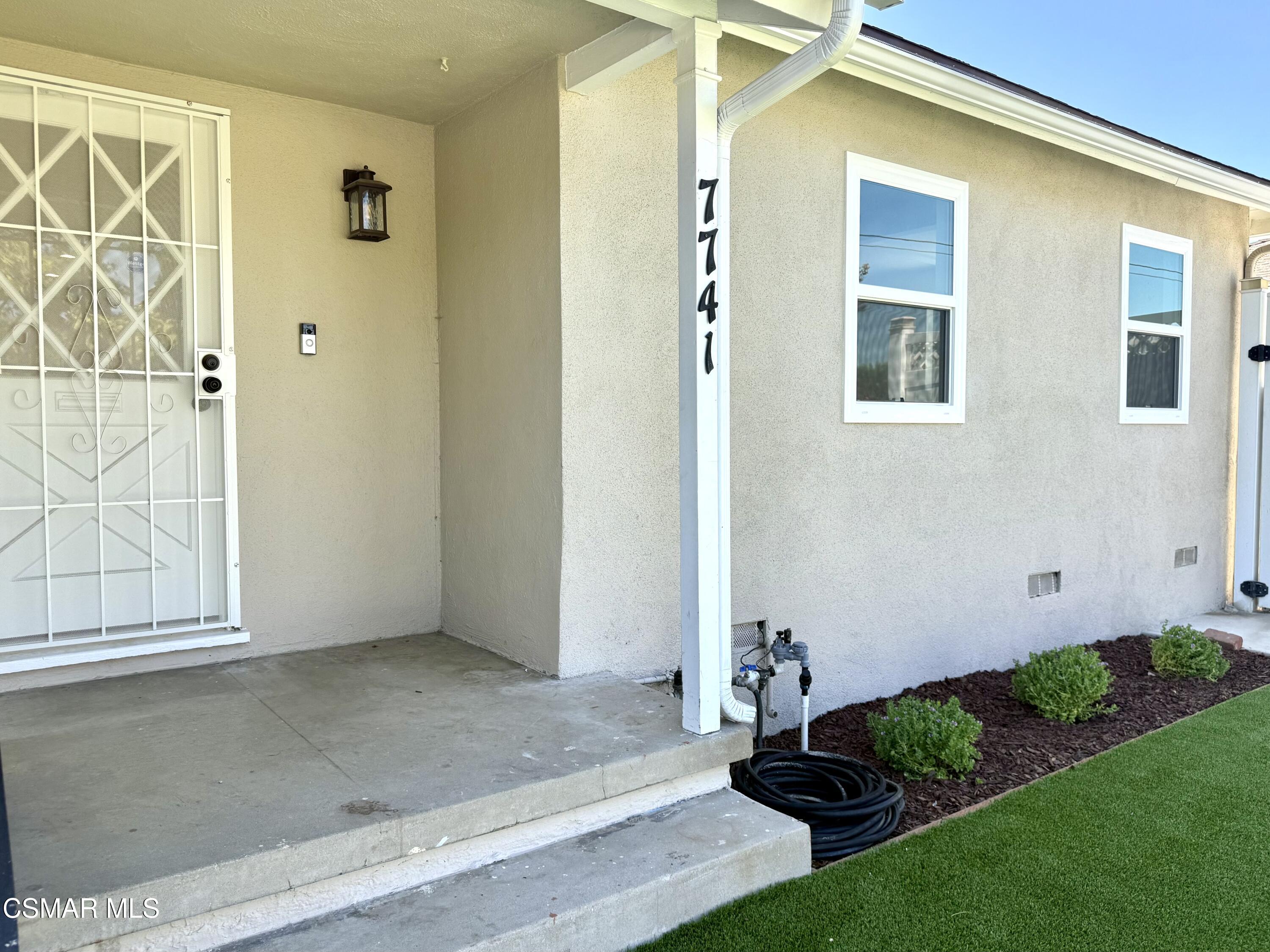 Residential Lease in Canoga Park 4