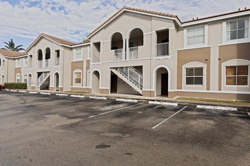 105-1663 Se 27th Dr, Homestead, FL, 33035 | Card Image