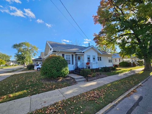 1151 E Saint Clair St, Vincennes, IN, 47591-4829 | Card Image