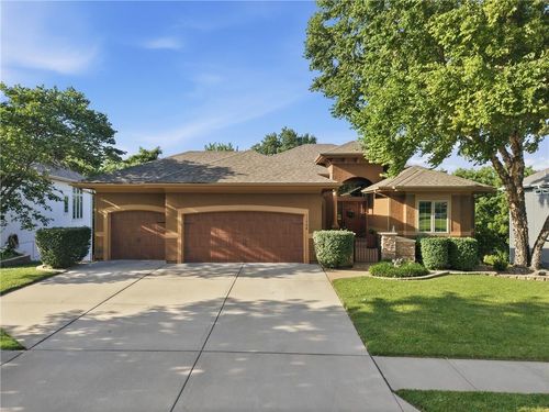 11708 Delavan Ave, Kansas City, KS, 66109-4805 | Card Image