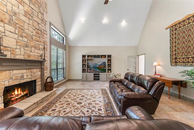24311 Standing Oak Dr, House other with 4 bedrooms, 4 bathrooms and 3 parking in Spring TX | Image 13