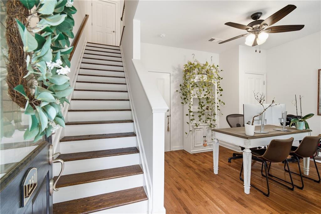 Residential Lease in Brookhaven