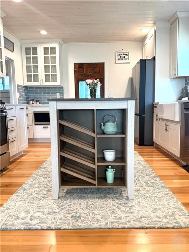 Kitchen | Image 15