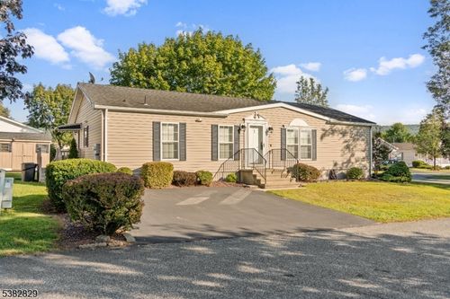 2 Edelweiss Way, Belvidere, NJ, 07823-2917 | Card Image