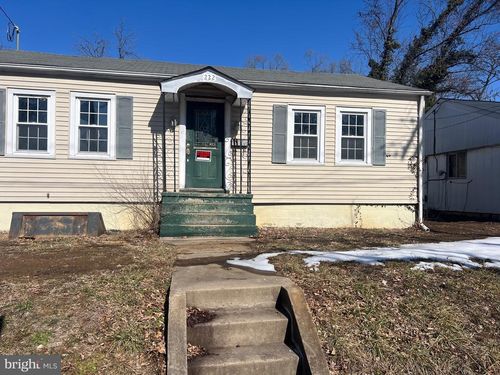 222 Liberty Ave, WINCHESTER, VA, 22601-5315 | Card Image