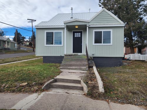 1302 Lookout Avenue, Klamath Falls, OR, 97601 | Card Image