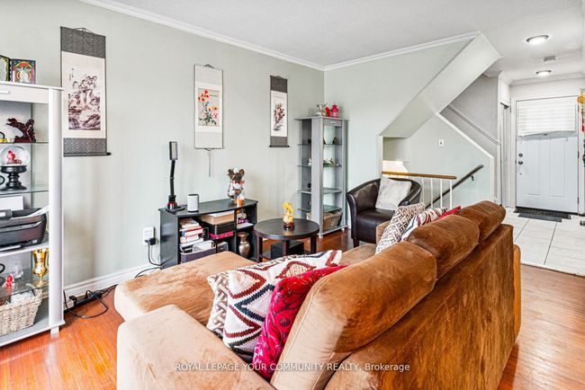 336 Fleetwood Cres, Condo with 3 bedrooms, 2 bathrooms and 1 parking in Brampton ON | Image 6