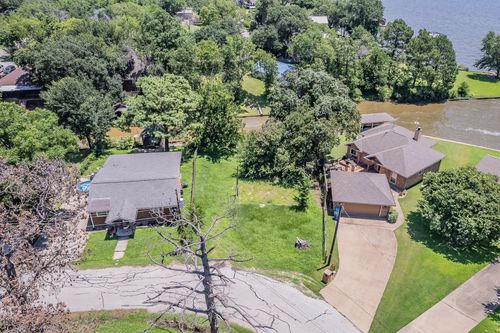 110 Ricky Dr, Palestine, TX, 75803-8546 | Card Image