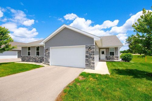 137 Bristle Way, Edgerton, WI, 53534-6500 | Card Image