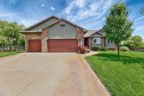4871 N Emerald Ct, Maize, KS, 67101-8705 | Card Image