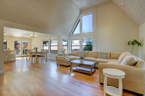14051 Strawberry Cir, Penn Valley, CA, 95946-9726 | Card Image