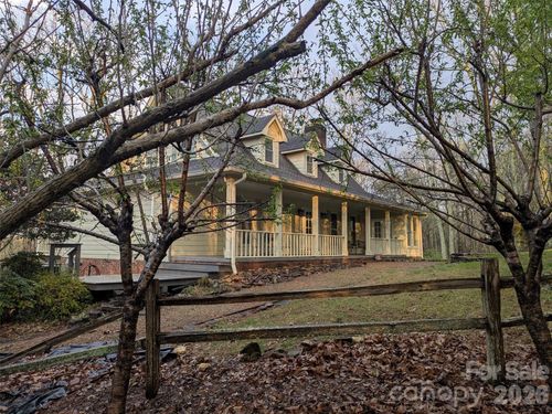675 Fox Run Ln, Tryon, NC, 28782-6703 | Card Image