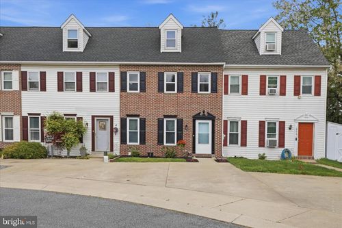 279 Heatherwood Dr, Ephrata, PA, 17522-2665 | Card Image