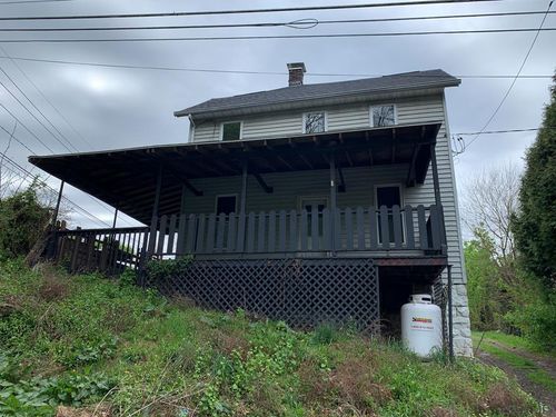 250 Bushwack Rd, Johnstown, PA, 15904-4316 | Card Image