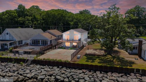 187 N River Dr, PENNSVILLE, NJ, 08070-1609 | Card Image