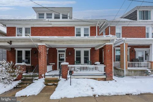 274 N Main St, RED LION, PA, 17356-1324 | Card Image