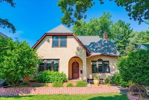 418 N Sherman Avenue, Maple Bluff, WI, 53704 | Card Image