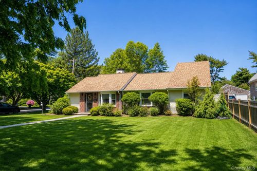 49 Clearview St, Huntington, NY, 11743-2448 | Card Image