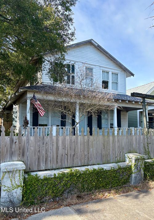 1111 31st Ave, Gulfport, MS, 39501-1845 | Card Image