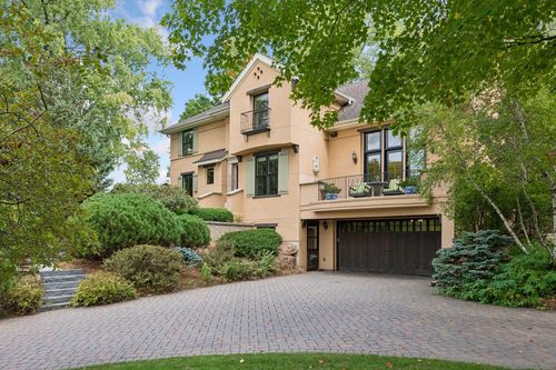 6805 Creston Rd, Edina, MN, 55435-1638 | Card Image