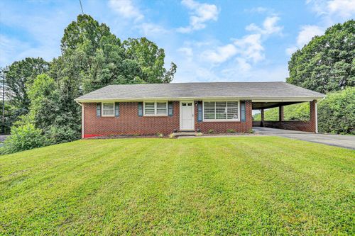 15 Whitten St, Rocky Mount, VA, 24151-2106 | Card Image