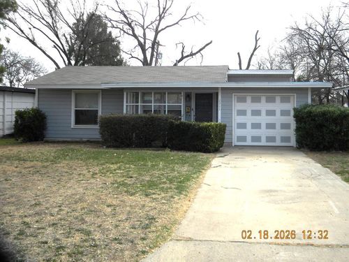 2311 W Harris Ave, San Angelo, TX, 76901-3718 | Card Image