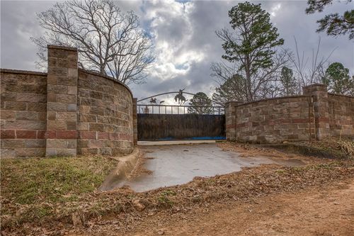 327 Pendergraft Rd, Noel, MO, 64854-7242 | Card Image