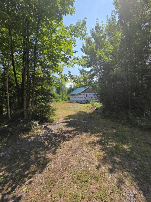 1623 Silver Lake Rd, Au Sable Forks, NY, 12912-3620 | Card Image