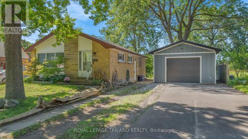 93 Manitoulin Drive, London East (East O), ON, N5W1M5 | Card Image