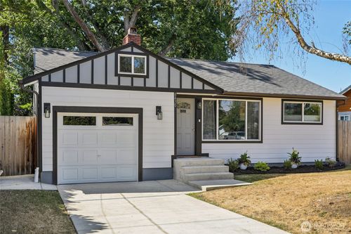 8430 Fawcett Ave, Tacoma, WA, 98444-6463 | Card Image