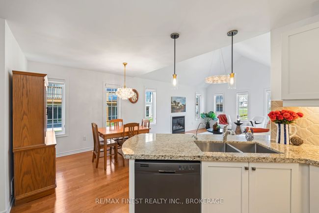 460 Country Club Dr, House attached with 3 bedrooms, 3 bathrooms and 4 parking in Bath ON | Image 18