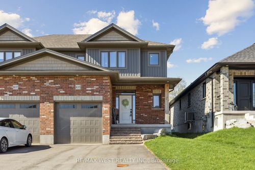 105 Pugh St, Milverton, ON, N0K1M0 | Card Image