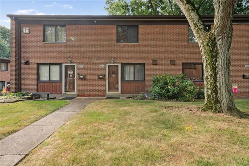 3781 Allendale Cir, Pittsburgh, PA, 15204-1205 | Card Image