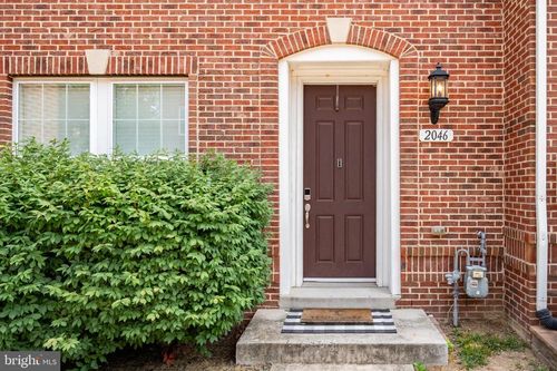 2046 Blunt Ln, ALEXANDRIA, VA, 22303-1750 | Card Image