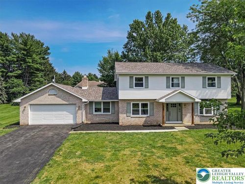 960 Yorkshire Rd, Bethlehem, PA, 18017-3014 | Card Image