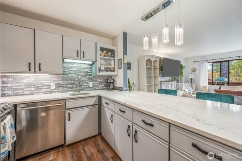 apt-207-325 Division St, Leavenworth, WA, 98826-1471 | Card Image