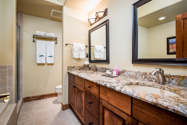 Bathroom #1 | Image 11