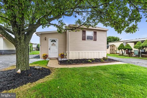 44 Ridgewood Mnr, MANHEIM, PA, 17545-9635 | Card Image