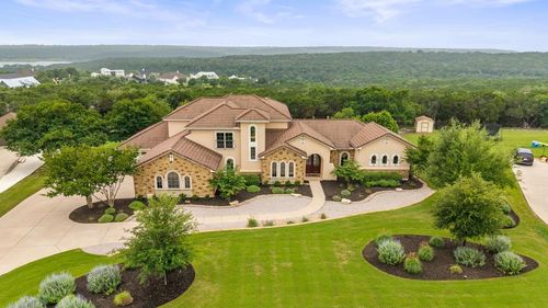 272 Whitney Woods Cir, Georgetown, TX, 78633-2054 | Card Image