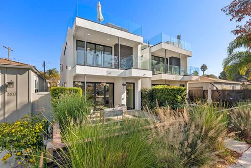 3913 Kendall St, San Diego, CA, 92109-6563 | Card Image