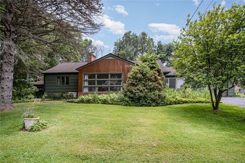 125 Country Ln, Penfield, NY, 14526-1031 | Card Image