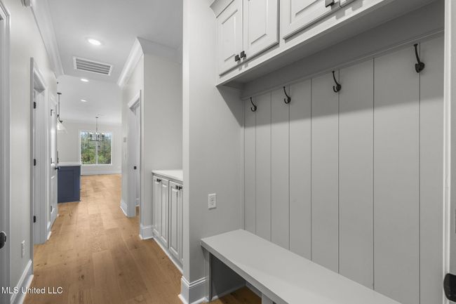 50-web-or-mls-202 Lizzy-33 | Image 30