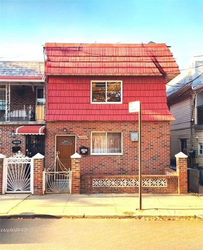 1606 Canarsie Road, Home with 5 bedrooms, 2 bathrooms and null parking in Canarsie NY | Image 1