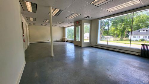 73-75 West Rd, Pleasant Valley, NY, 12569-7914 | Card Image