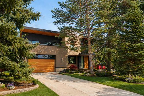 112 Pump Hill Green Sw, Calgary, AB, T2V4L4 | Card Image